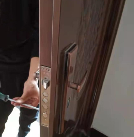 泸县上门开锁 换锁 泸县本地开锁公司